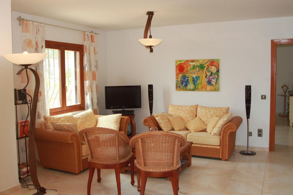 Chrisuli - Well Furnished Villa With Panoramic Views In Moraira Habitación foto
